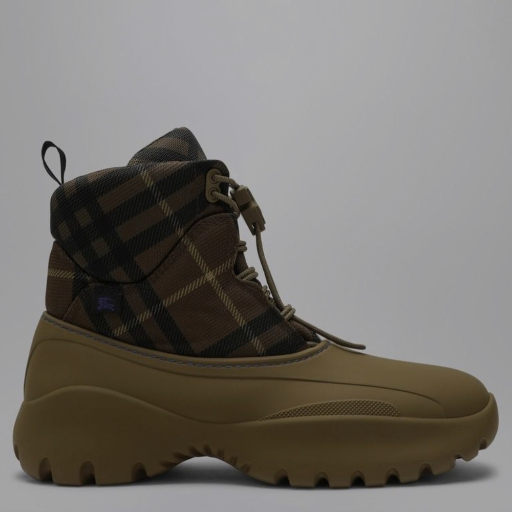 Burberry - Check Scoot Trek Furrow Boots NIB - Picture 8 of 9